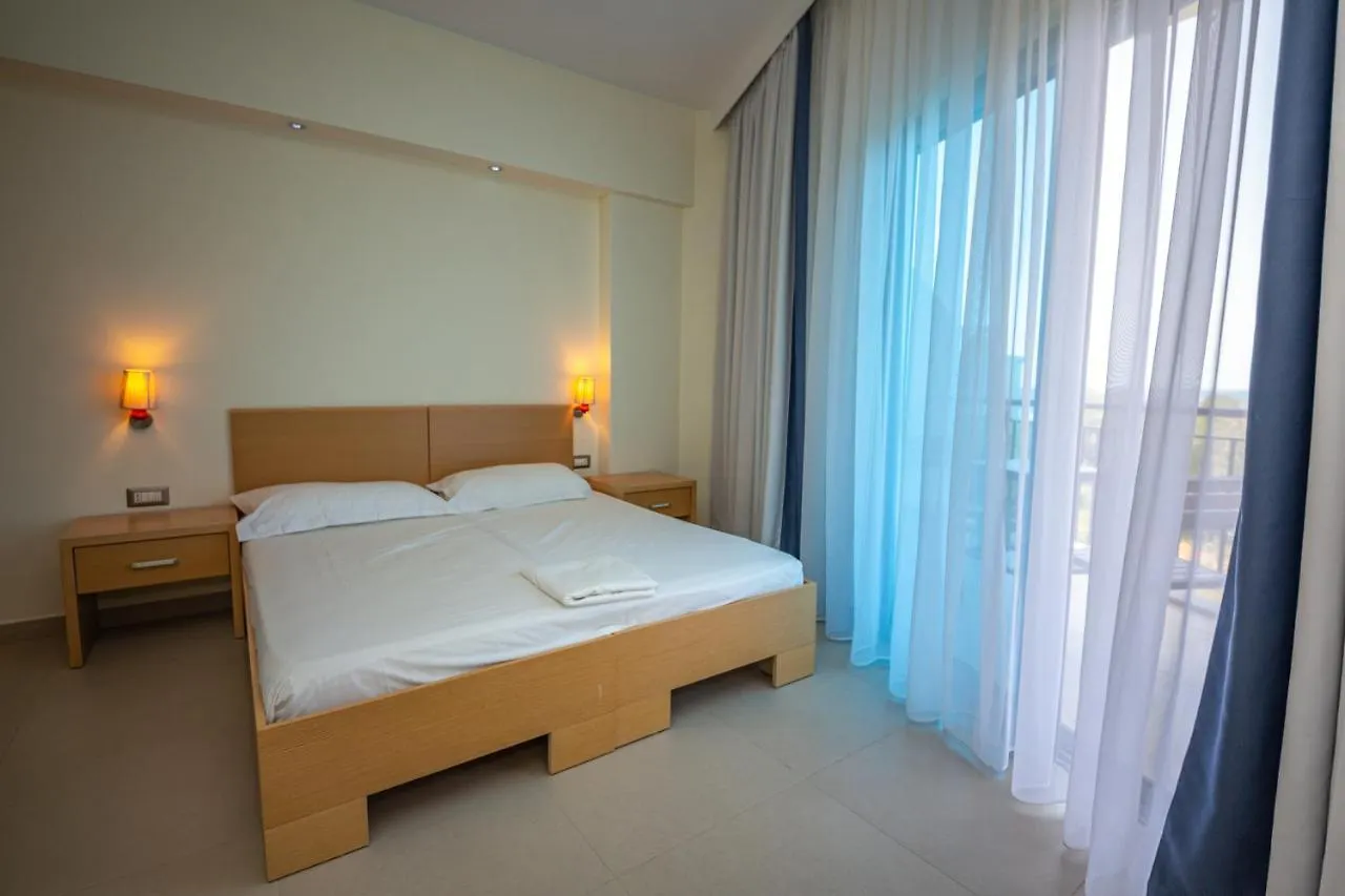 Hotel Borshi