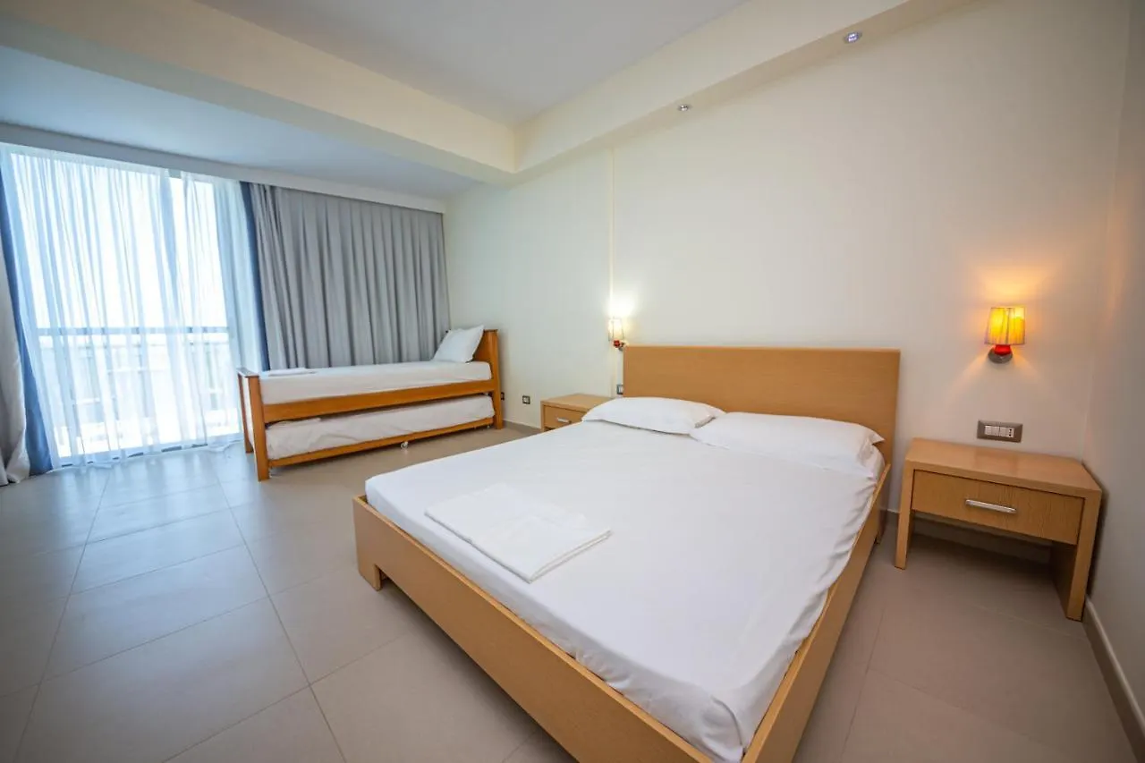Hotel Borshi