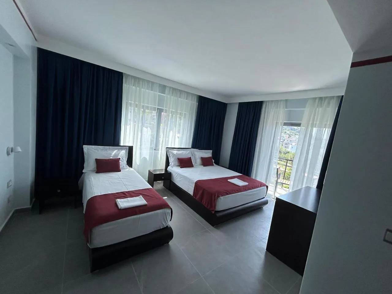 Hotel Borshi